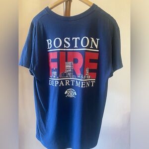 Men’s LARGE NAVY BLUE T-SHIRT BOSTON FIRE DEPARTMENT